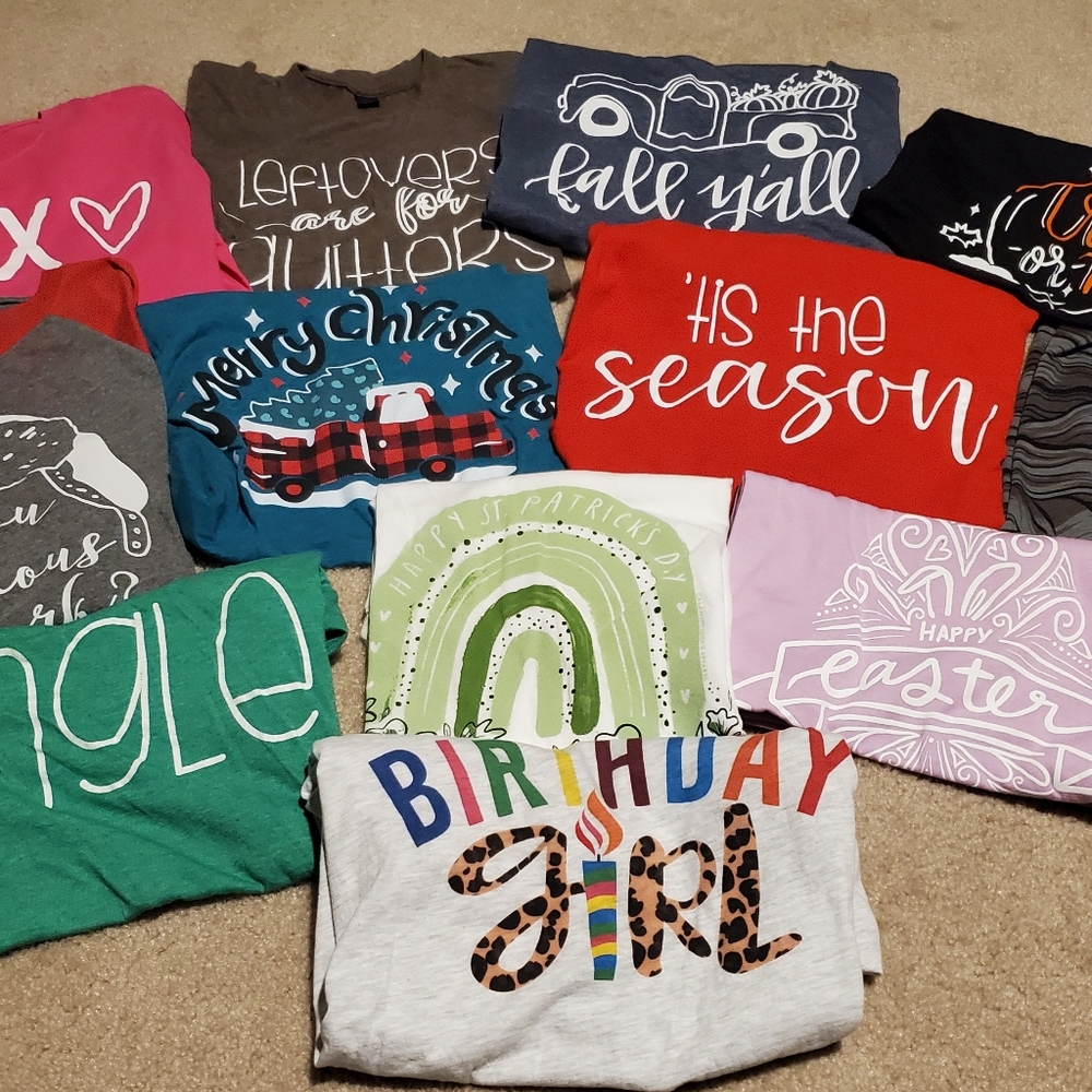 NWOT Holiday T-Shirts🎄🎅🐣🐰🎃👻💝🍀🦃🍁🎁🎂